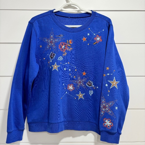 Northern Reflections Blue Embroidered Crewneck Sweatshirt - Picture 1 of 15